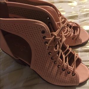 OHOS Girl Pink Shoes